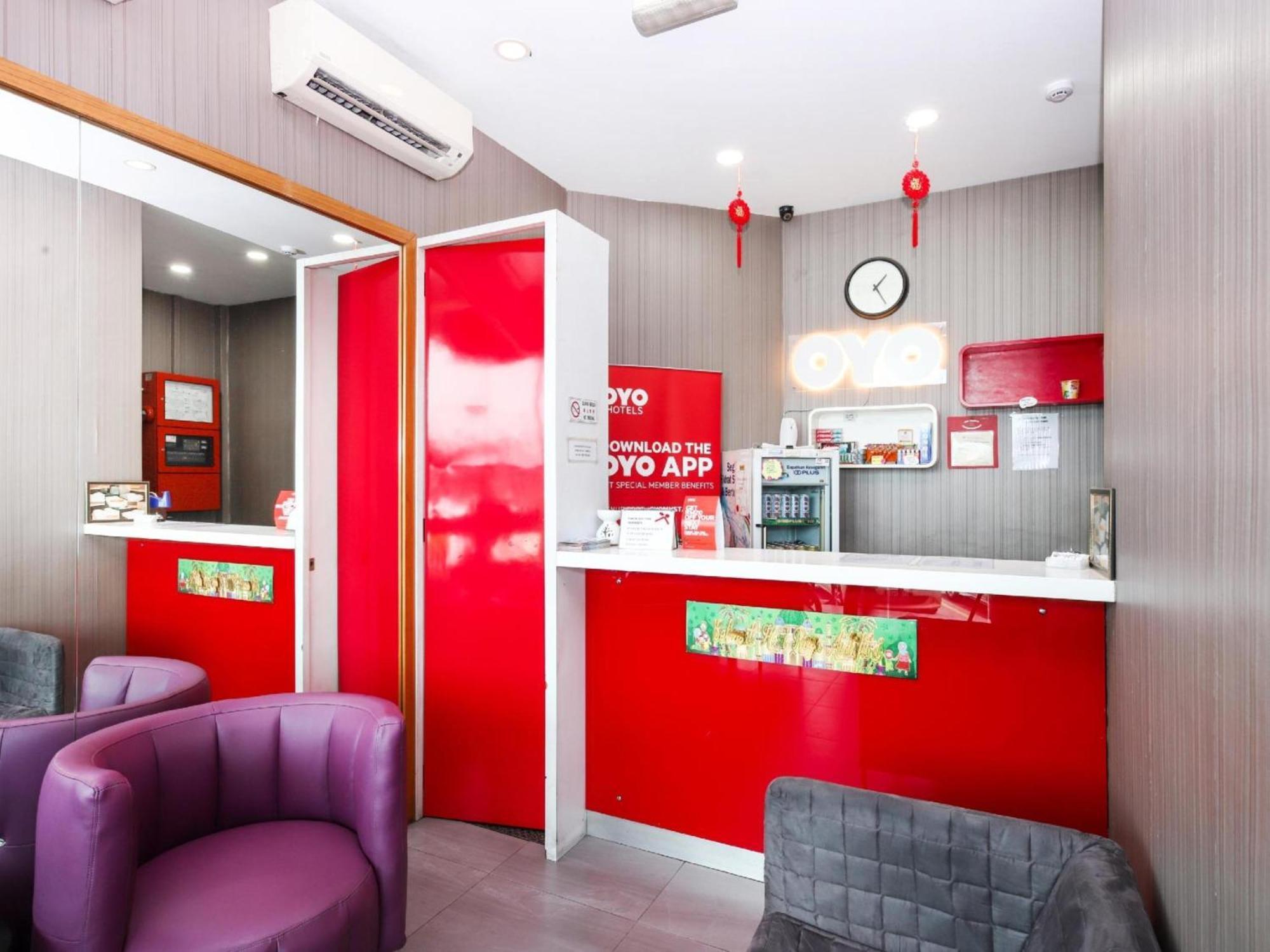Super Oyo 340 Comfort Hotel Kampong Batu Belah Exterior foto